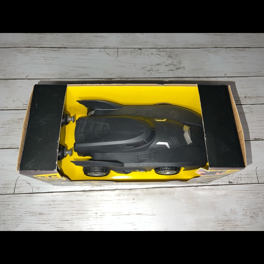Batman Remote Control Batmobile - Picture 3 of 4